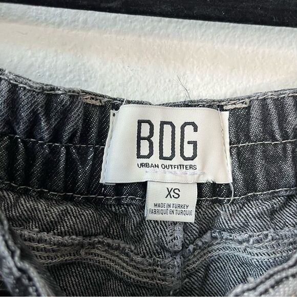 NWT BDG Urban Outfitters Y2K Low Rise Womens Cargo Jeans Washed Black XS - Picture 11 of 12